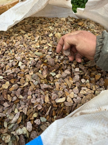 Златолит персиковый декоративная каменная крошка купить в Вологде