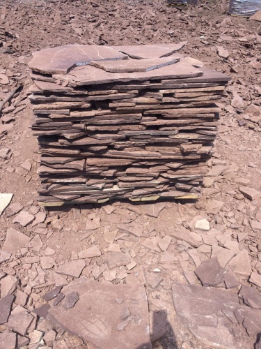 Плитняк лемезит бордовый для цоколя 1,5-2 см купить в Вологде