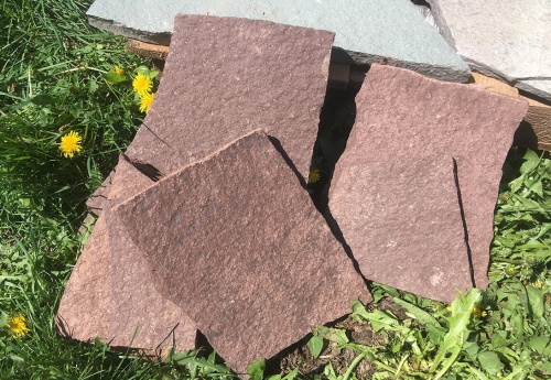 Плитняк лемезит бордовый для цоколя 1,5-2 см купить в Вологде