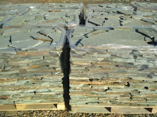 Плитняк златолит зелёный для цоколя, отмостки купить в Вологде