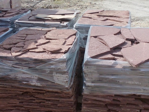 Плитняк лемезит бордовый для облицовки цоколя 20-25 мм  купить в Вологде